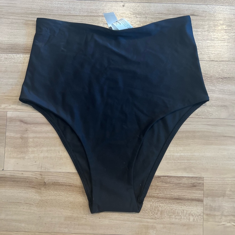 LULULEMON BATHING SUIT BOTTOMS